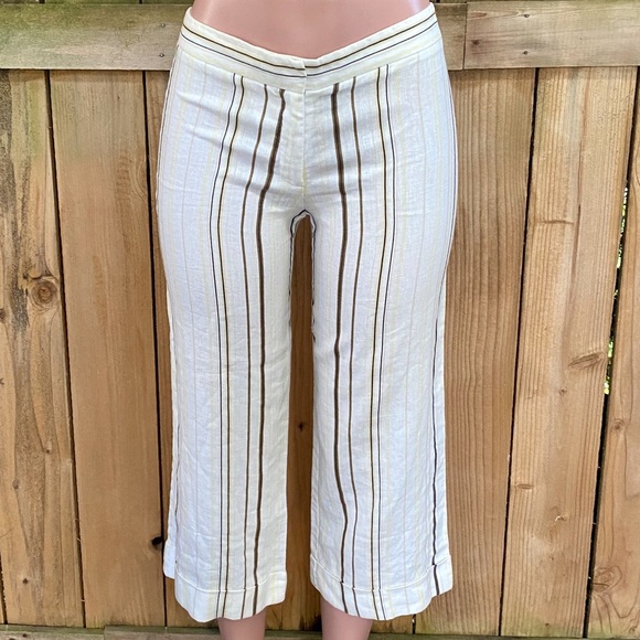 BCBGMaxAzria Pants - BCBGMaxAzria Linen Striped Cropped Troussers EUC